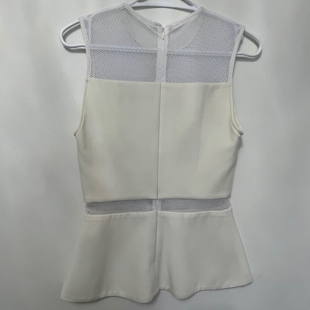Simons White Top - Picture 3 of 3